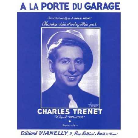 A LA PORTE DU GARAGE