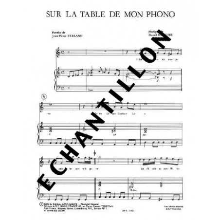 SUR LA TABLE DE MON PHONO