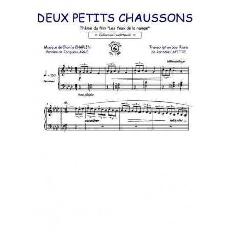 DEUX PETITS CHAUSSONS