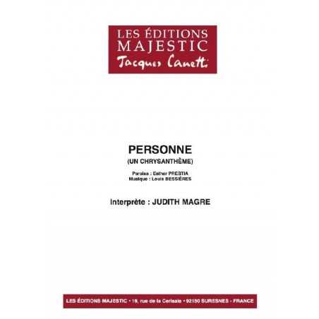 PERSONNE (UN CHRYSANTHÈME)