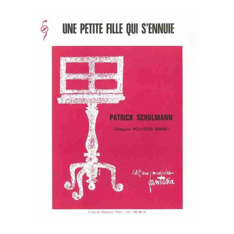 UNE PETITE FILLE QUI S'ENNUIE