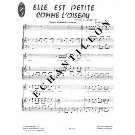 ELLE EST PETITE COMME L'OISEAU