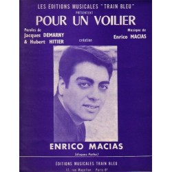 POUR UN VOILIER