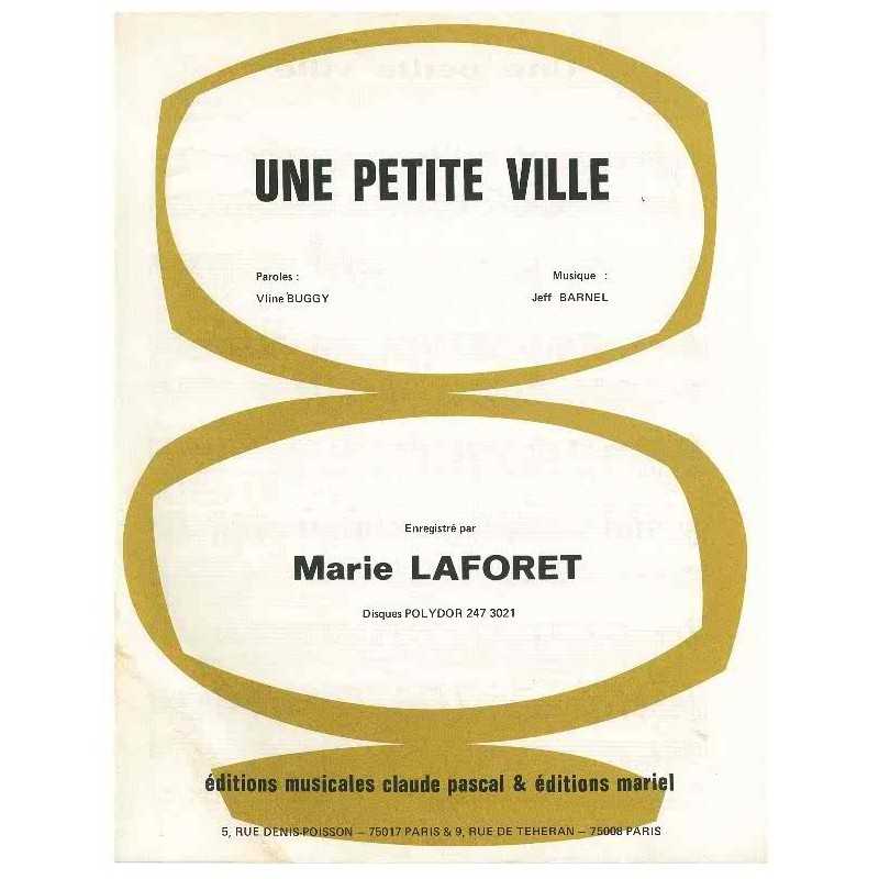 UNE PETITE VILLE